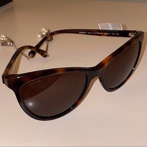 CHANEL Tassel Sunglasses